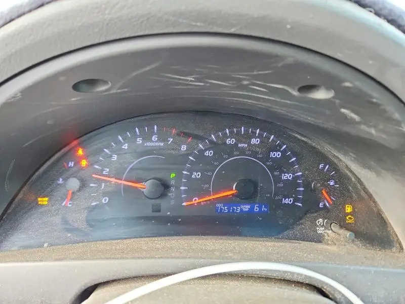 2011 TOYOTA CAMRY LE  