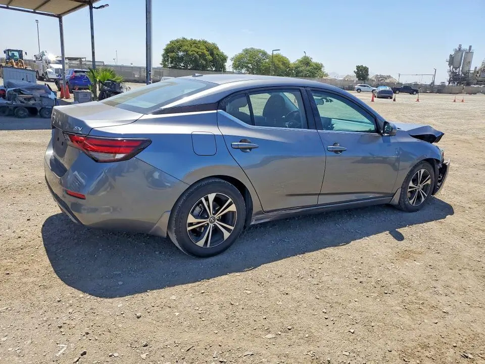 2022 NISSAN SENTRA SV  