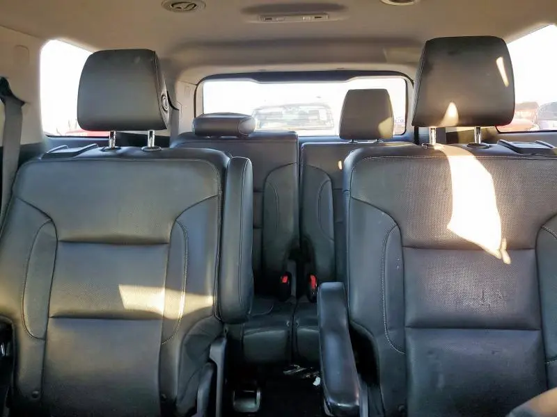 2017 GMC ACADIA SLT-1  