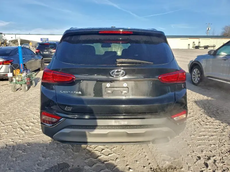 2019 HYUNDAI SANTA FE SE  