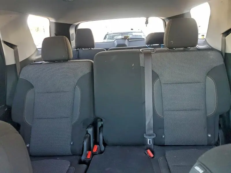 2021 CHEVROLET TRAVERSE LS  