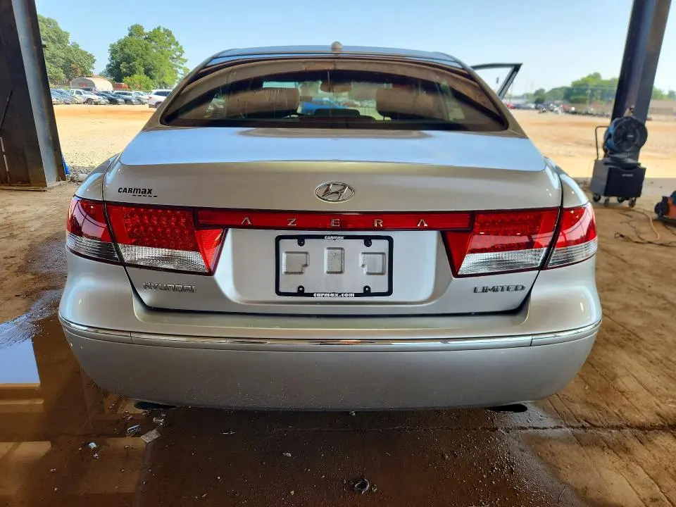 2010 HYUNDAI AZERA LIMITED  
