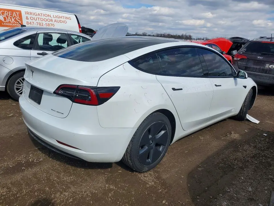 2022 TESLA MODEL 3   