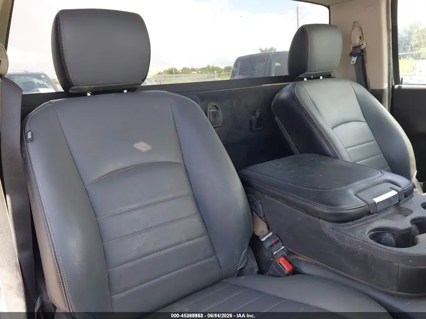 2021 RAM 1500 CLASSIC TRADESMAN  4X4 8' BOX