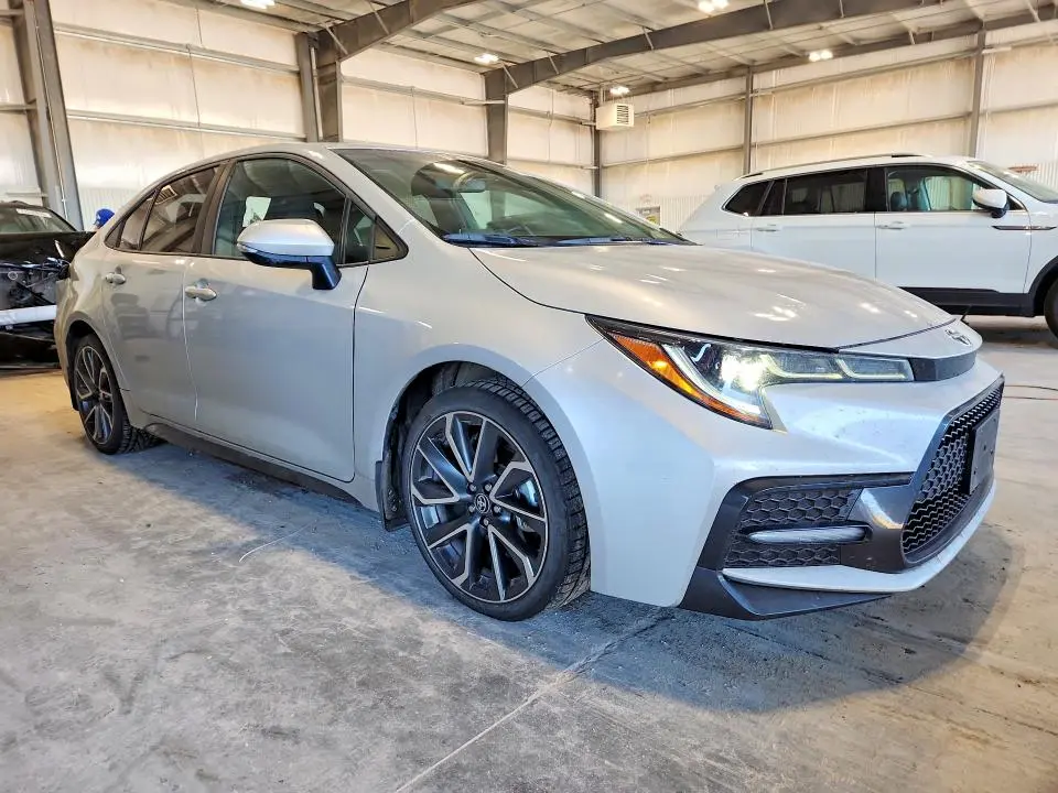 2021 TOYOTA COROLLA SE  