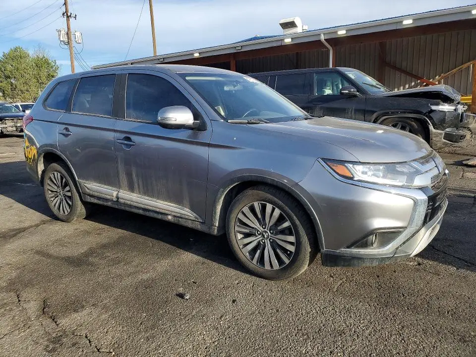 2019 MITSUBISHI OUTLANDER   
