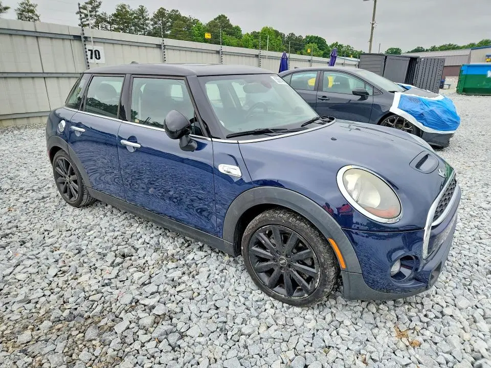 2015 MINI COOPER S  
