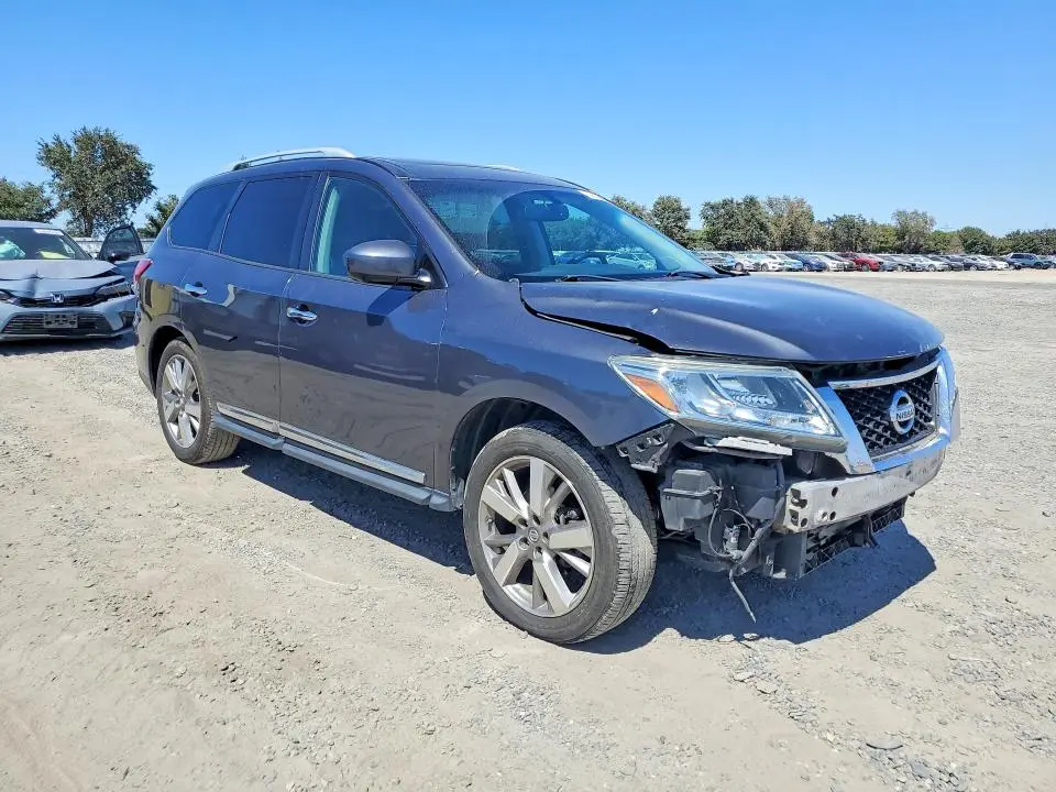 2014 NISSAN PATHFINDER S  