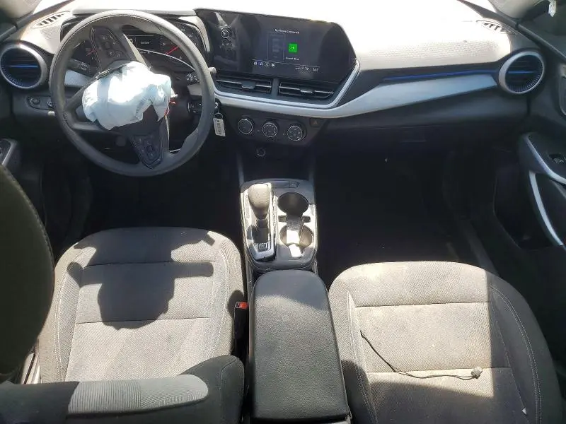 2025 CHEVROLET TRAX LS  