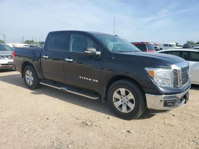 2018 NISSAN TITAN SV
