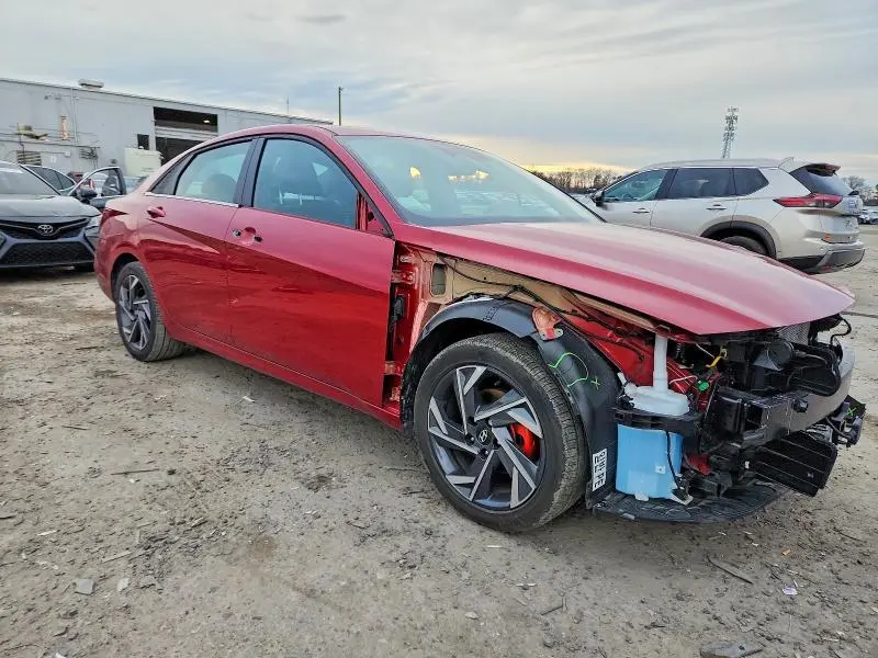 2025 HYUNDAI ELANTRA SEL  