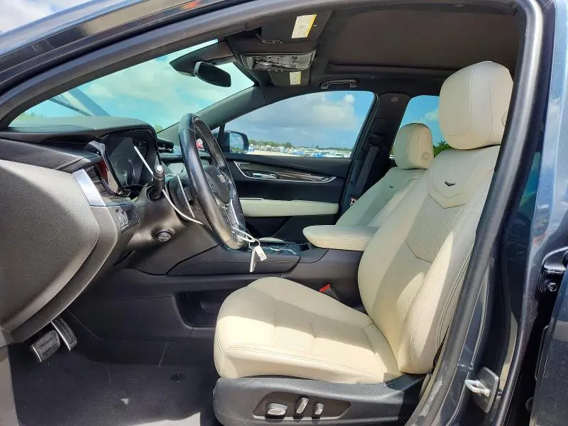 2020 CADILLAC XT5 SPORT  