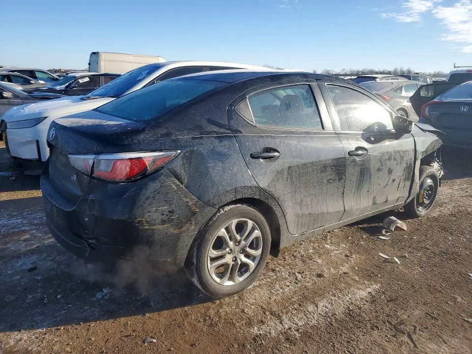 2017 TOYOTA YARIS IA   