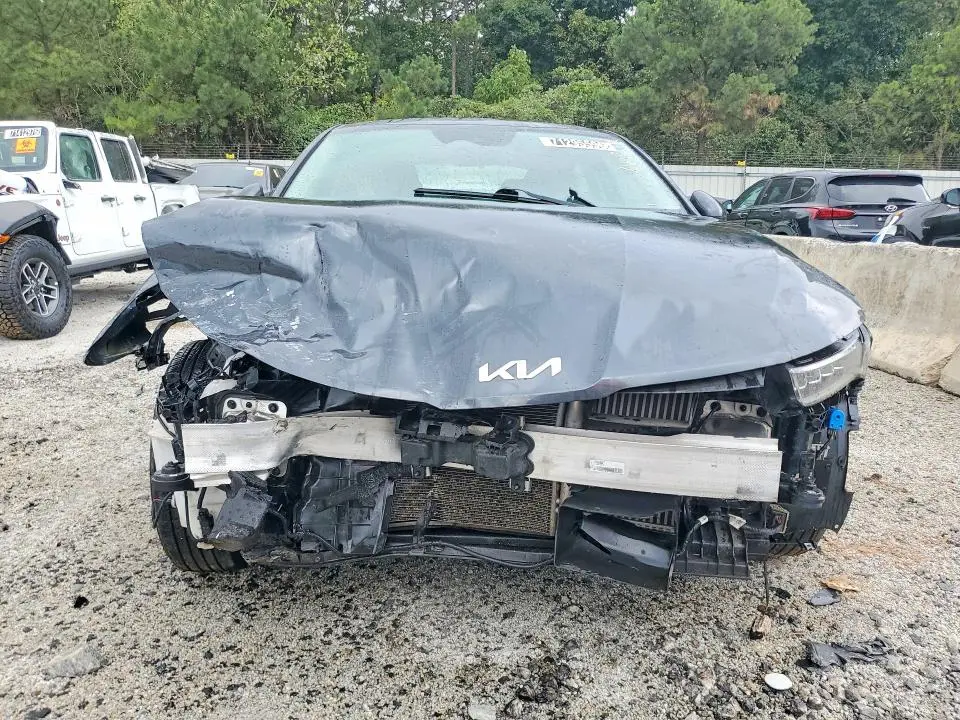 2023 KIA K5 LXS  