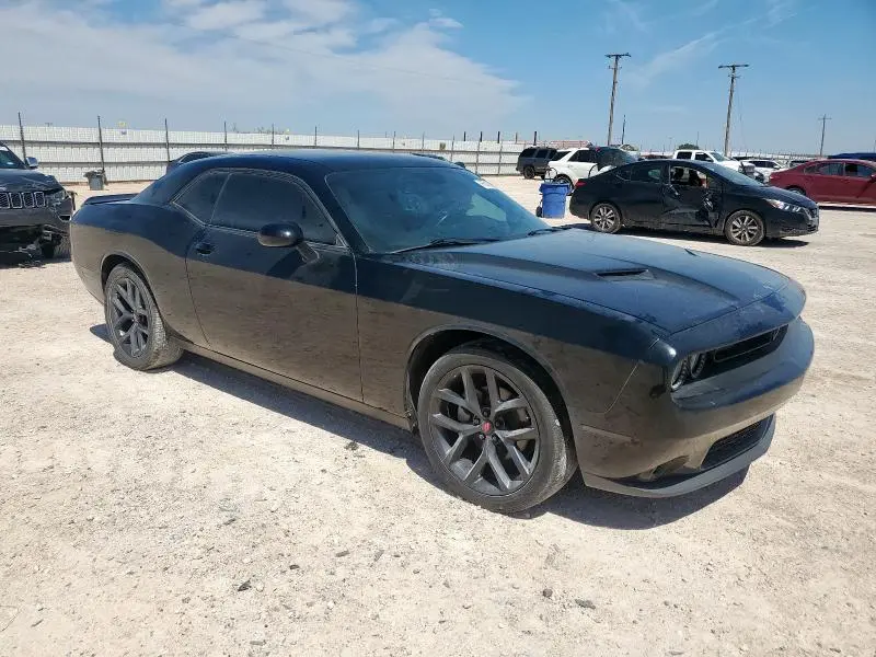 2021 DODGE CHALLENGER SXT  