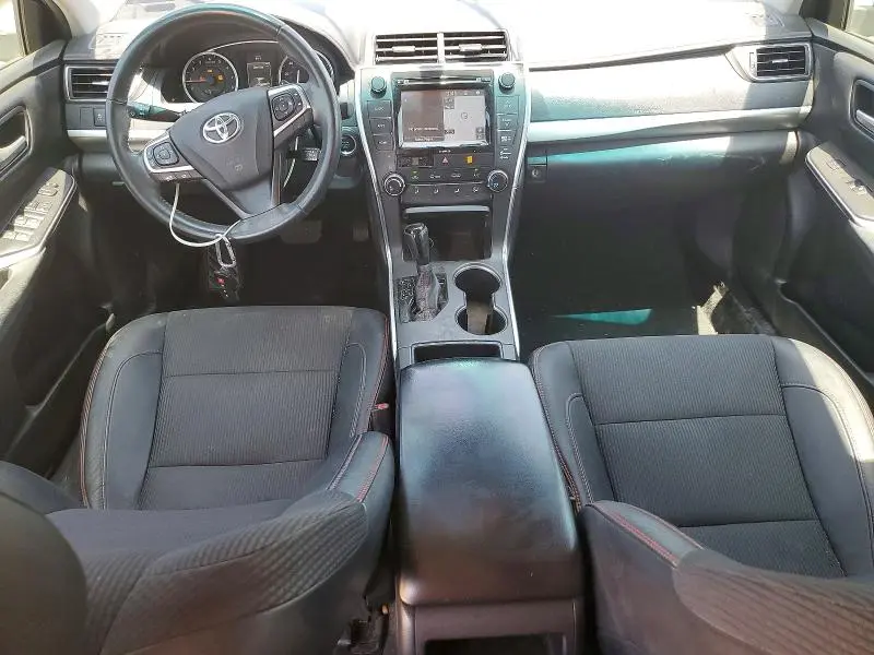 2017 TOYOTA CAMRY SE  