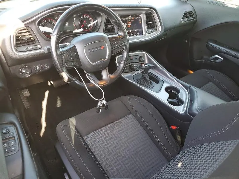 2021 DODGE CHALLENGER SXT  
