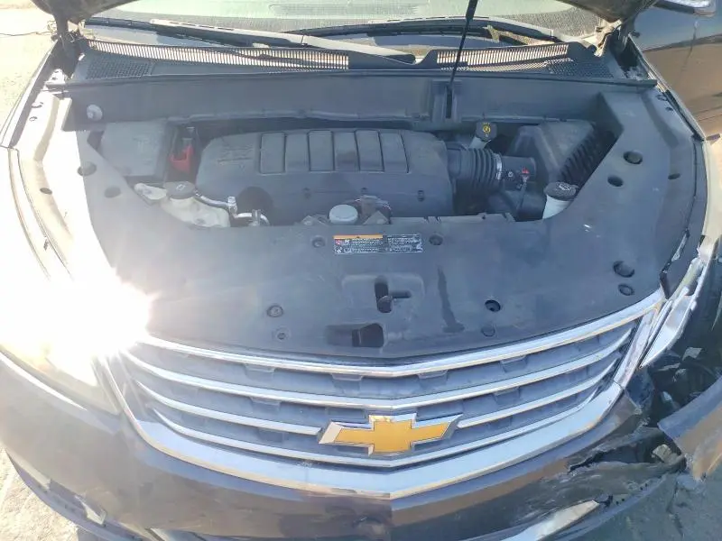 2014 CHEVROLET TRAVERSE LT  