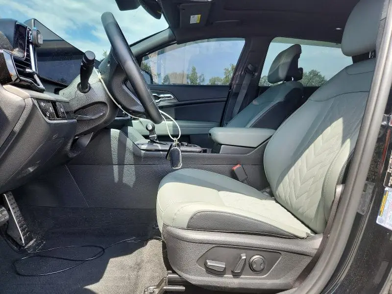 2023 KIA SPORTAGE X-PRO  