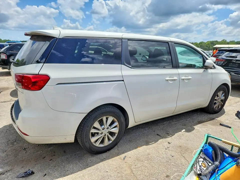 2017 KIA SEDONA LX  