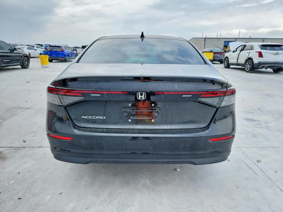 2025 HONDA ACCORD LX  