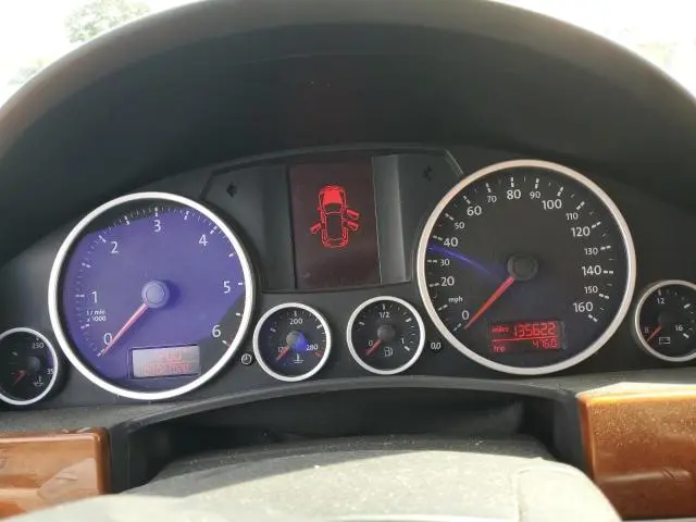 2010 VOLKSWAGEN TOUAREG TDI  