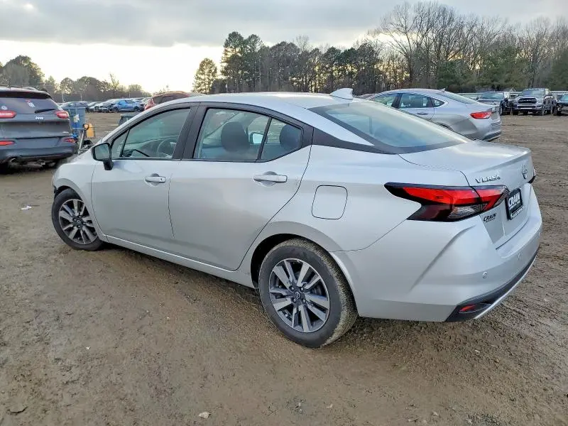 2023 NISSAN VERSA SV  
