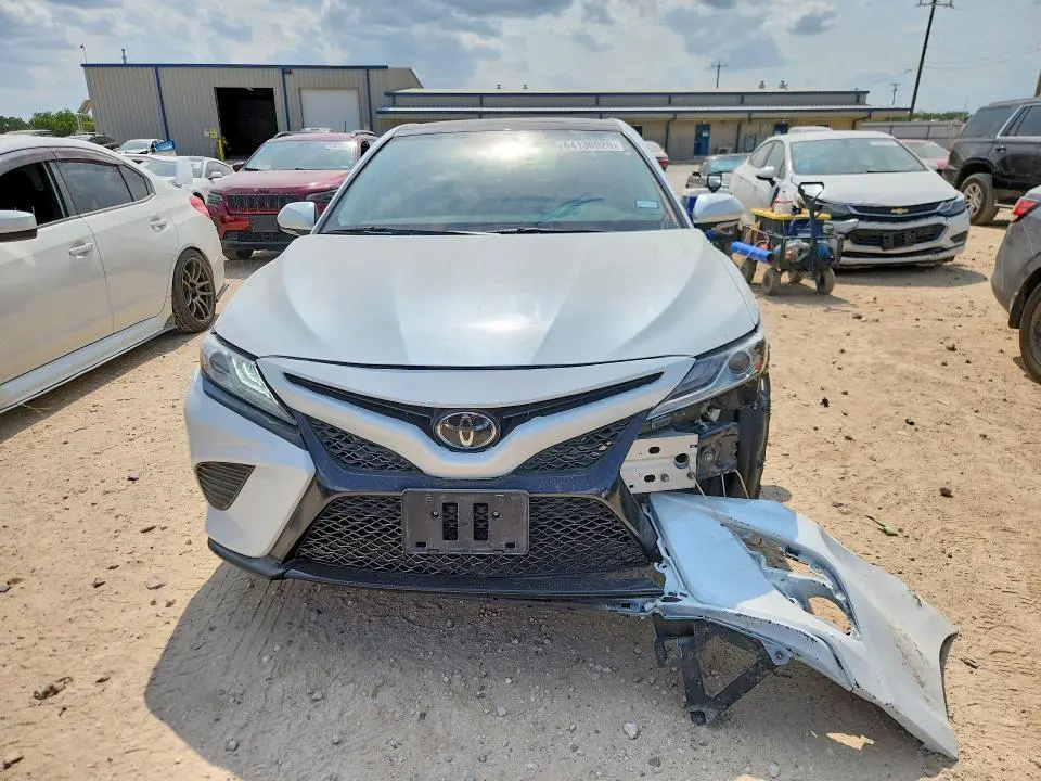 2019 TOYOTA CAMRY XSE  