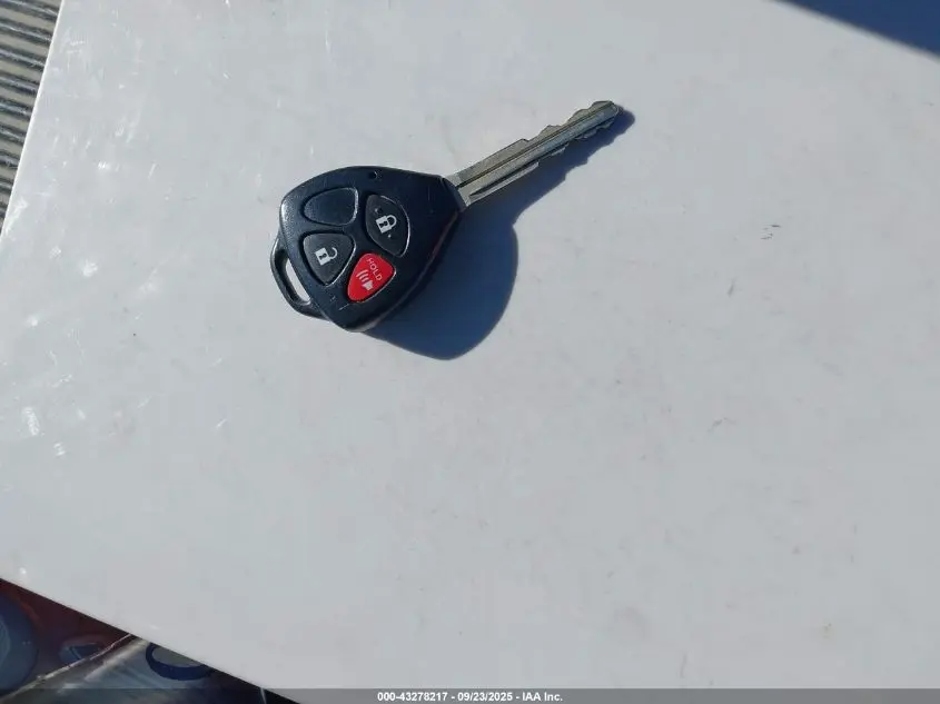 2012 TOYOTA YARIS LE