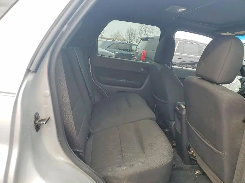 2010 FORD ESCAPE XLT  