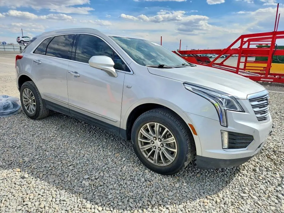 2017 CADILLAC XT5 LUXURY  