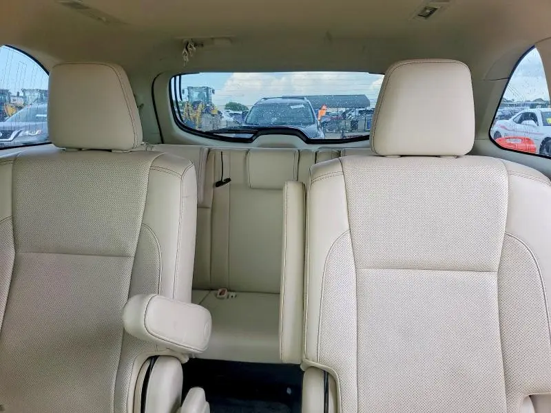 2016 TOYOTA HIGHLANDER LIMITED  