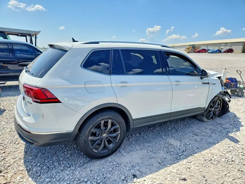 2024 VOLKSWAGEN TIGUAN SE  