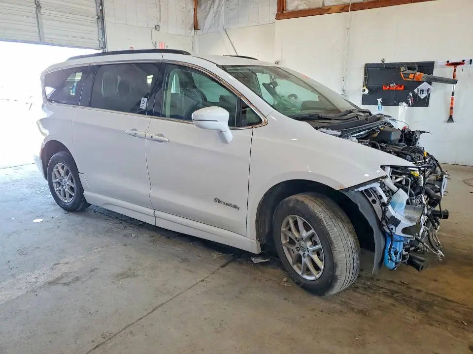 2022 CHRYSLER PACIFICA TOURING L  