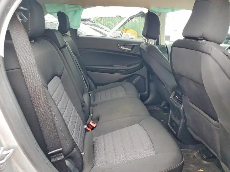 2022 FORD EDGE SE  