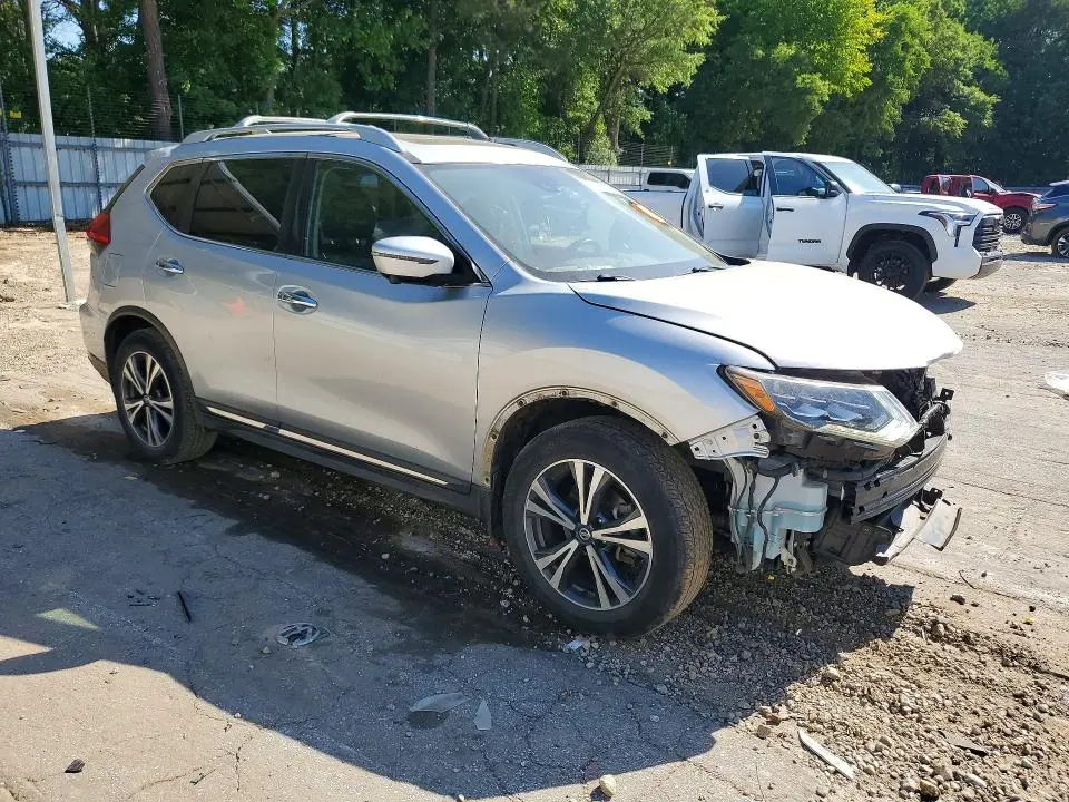 2017 NISSAN ROGUE S  