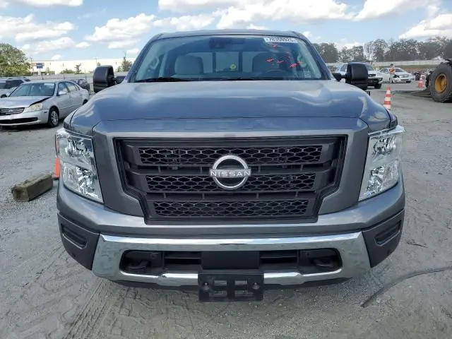 2023 NISSAN TITAN SV  