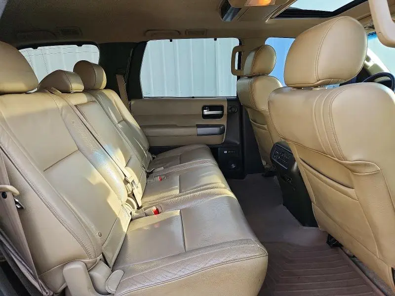 2010 TOYOTA SEQUOIA LIMITED  