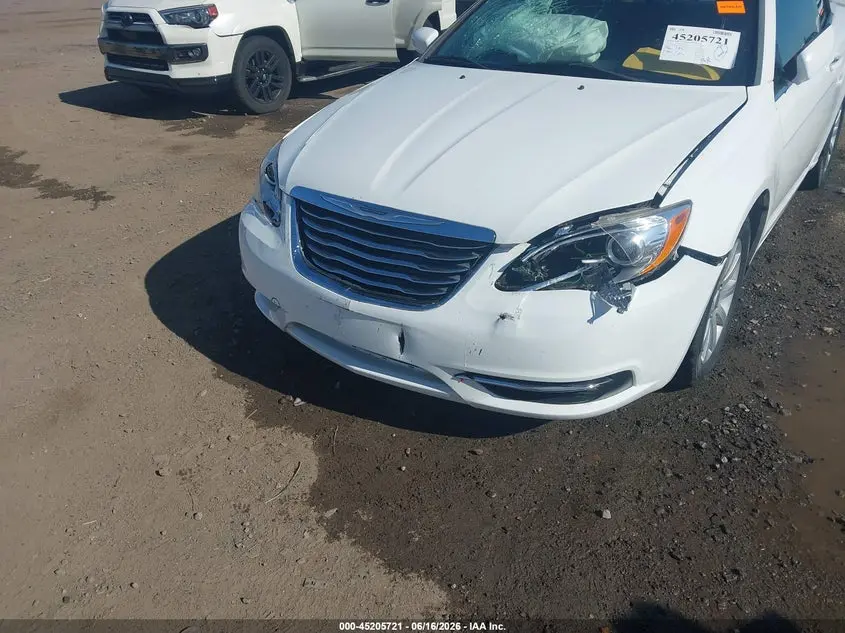 2013 CHRYSLER 200 TOURING