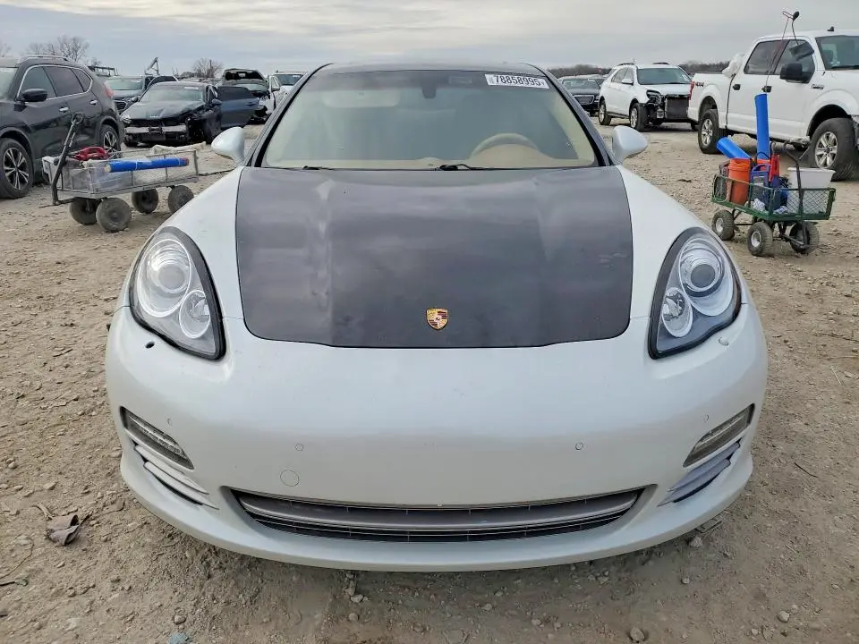 2013 PORSCHE PANAMERA 2  