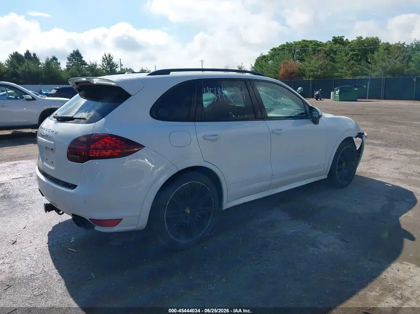 2013 PORSCHE CAYENNE GTS