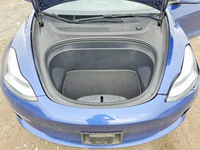 2018 TESLA MODEL 3   