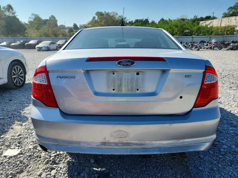 2011 FORD FUSION SE  