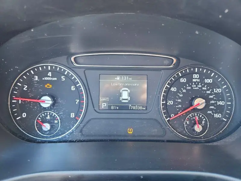 2019 KIA SORENTO LX V6  