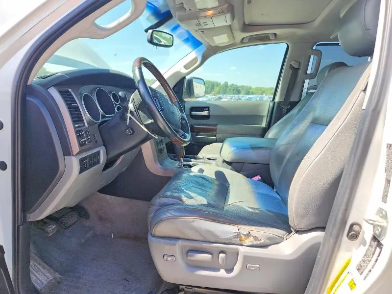 2010 TOYOTA SEQUOIA PLATINUM  