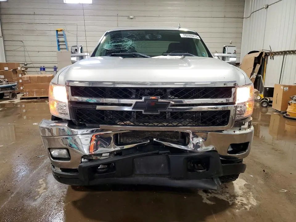2011 CHEVROLET SILVERADO K2500 HEAVY DUTY LT  