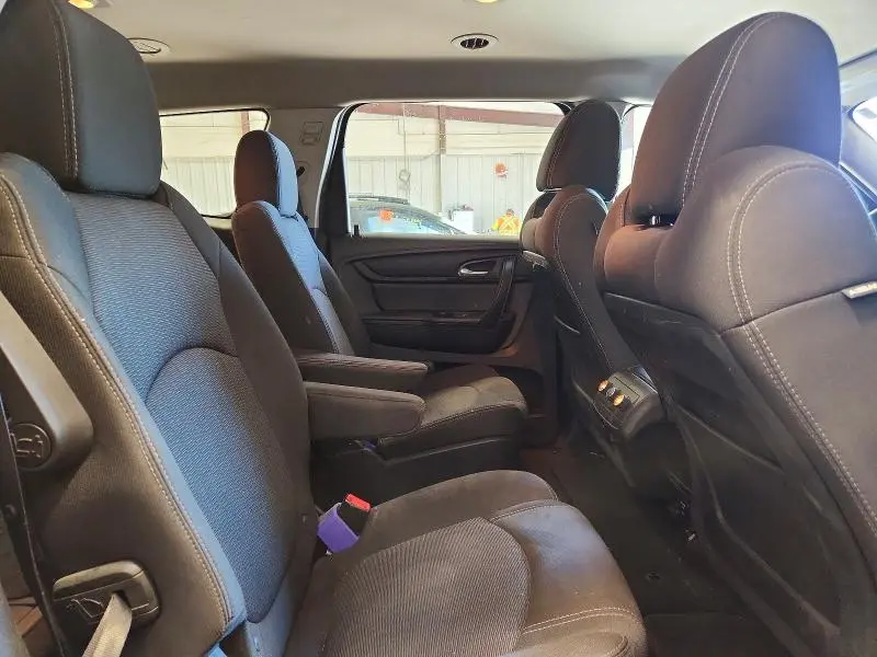 2016 CHEVROLET TRAVERSE LT  