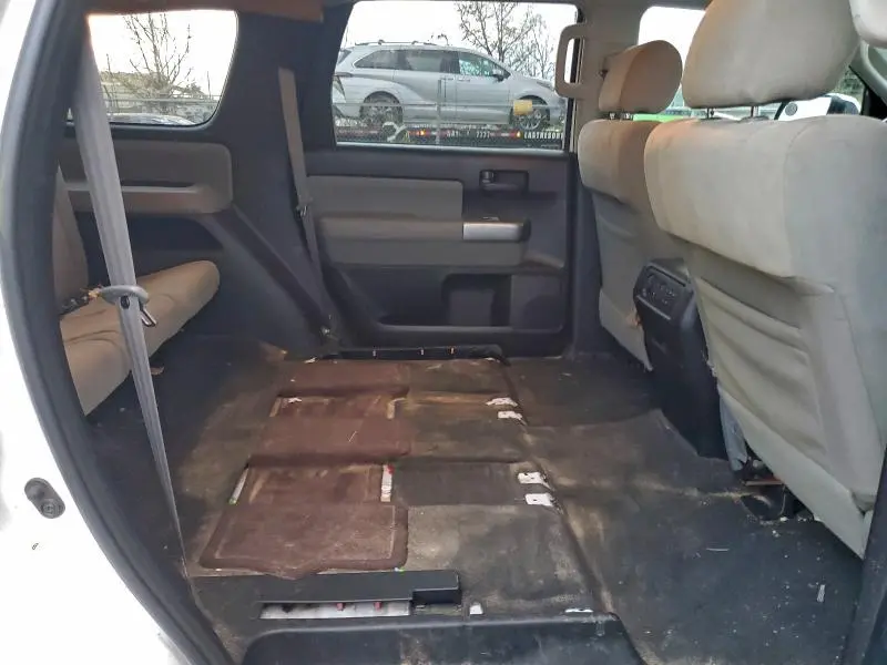 2021 TOYOTA SEQUOIA SR5  