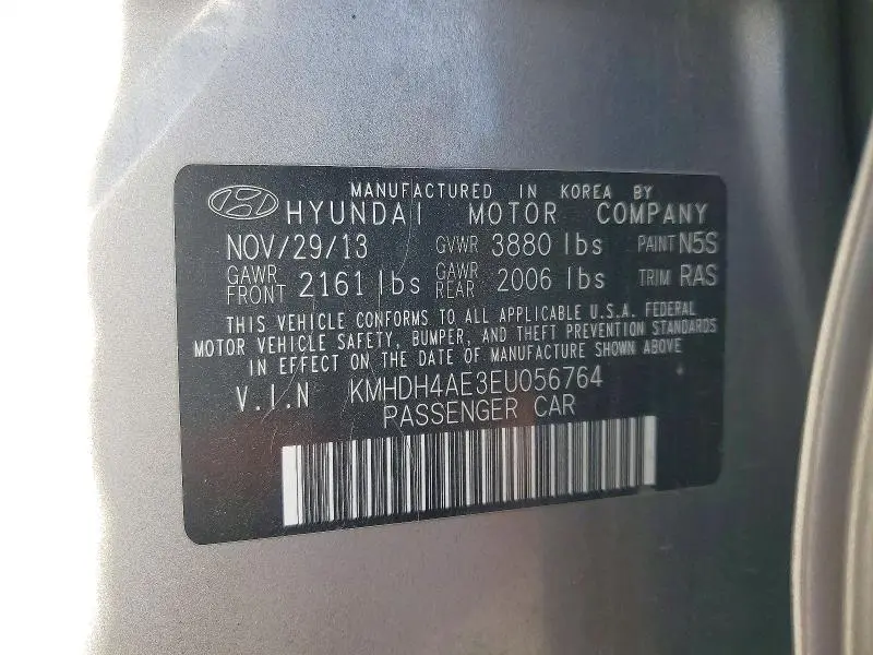 2014 HYUNDAI ELANTRA SE  