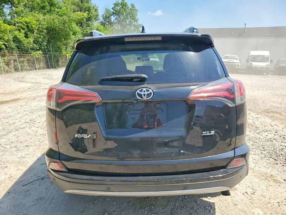 2017 TOYOTA RAV4 XLE  